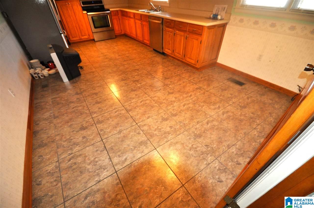 1409 Florence Street Southwest Cullman, AL 35055 - Photo 5 of 18