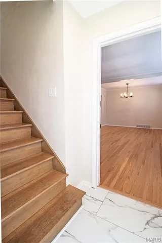 $1,750 | 7240 Balson Avenue, Unit 2F, University City, MO 63130