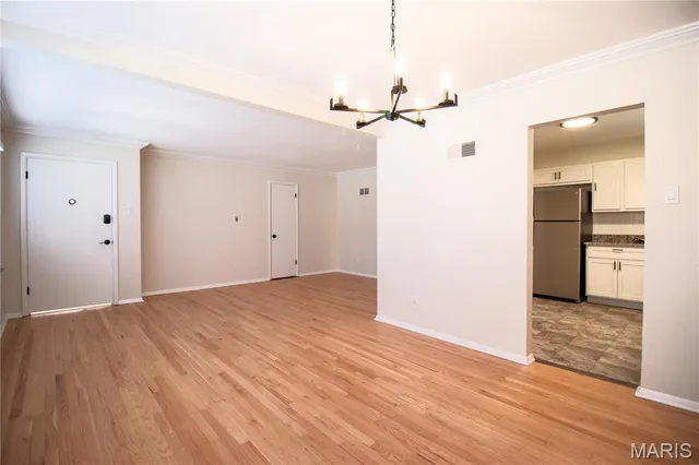 $1,750 | 7240 Balson Avenue, Unit 2F, University City, MO 63130