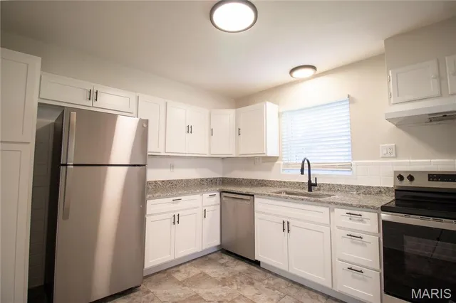 $1,750 | 7240 Balson Avenue, Unit 2F, University City, MO 63130