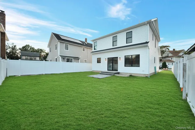 $1,150,018 | 69 East Cherry Street, Hicksville, NY 11801