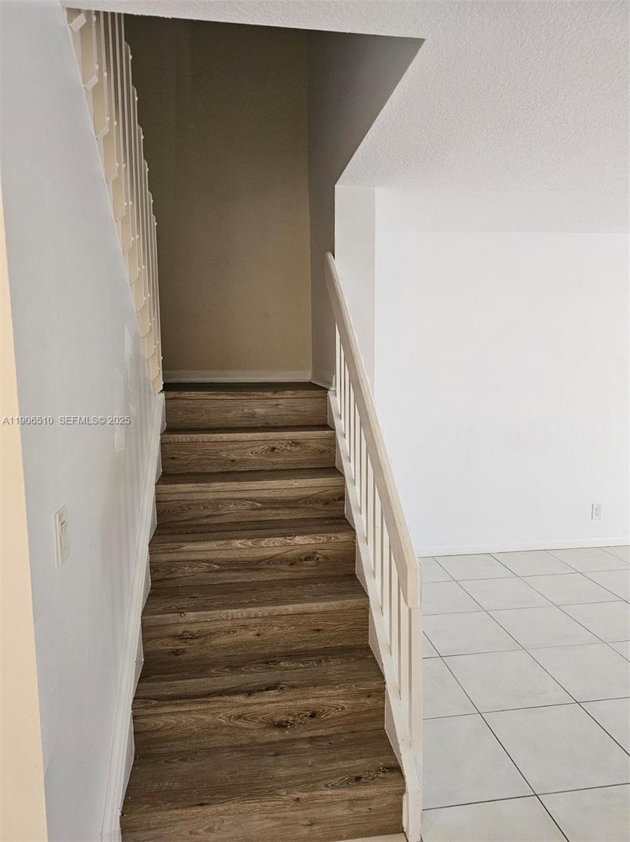 7572 Courtyard Run East Boca Raton, FL 33433 - Photo 6 of 13 a view of entryway