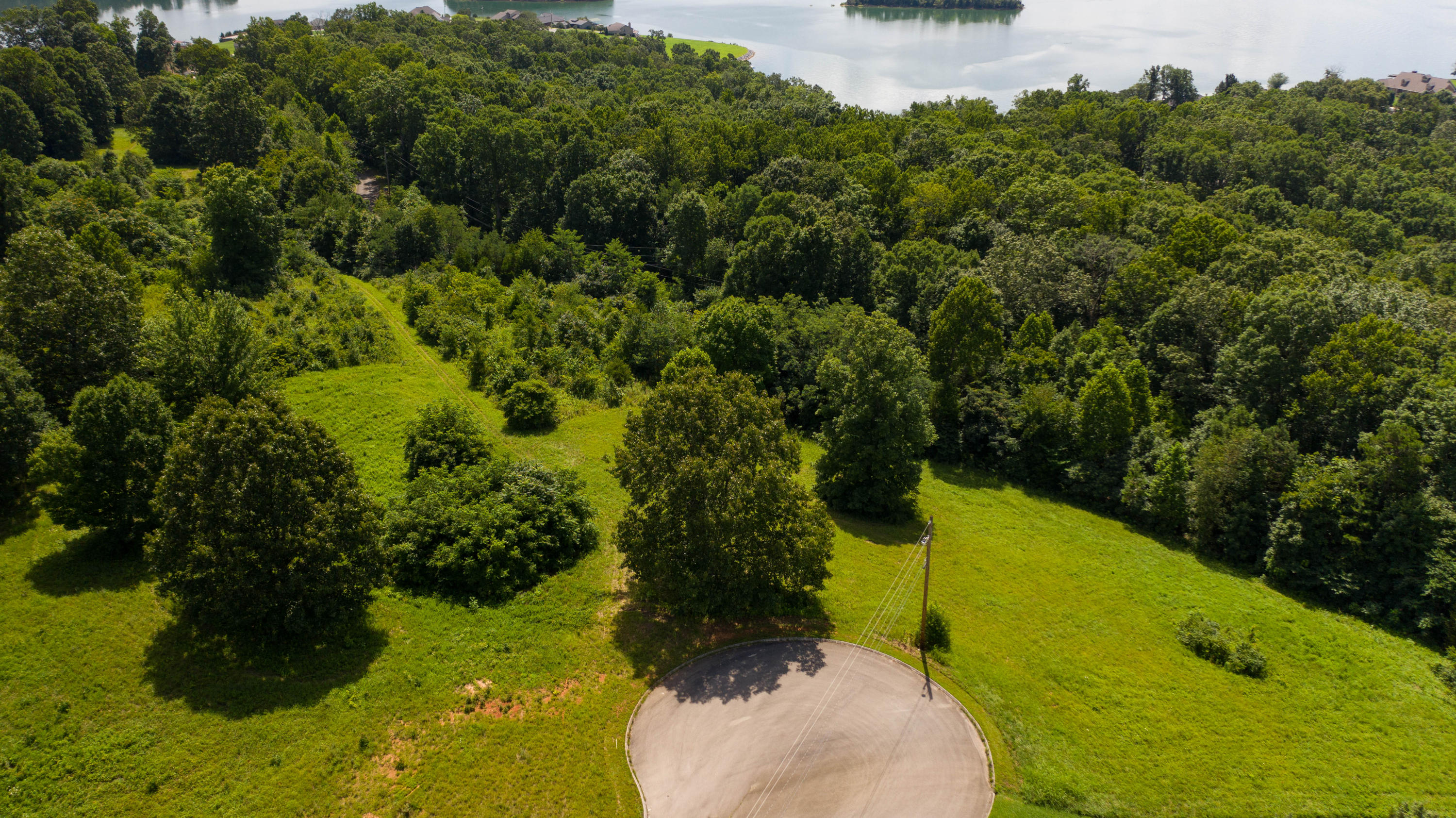 269 Mallard Baye Rutledge, TN 37861 - Photo 3 of 6 DJI_0685