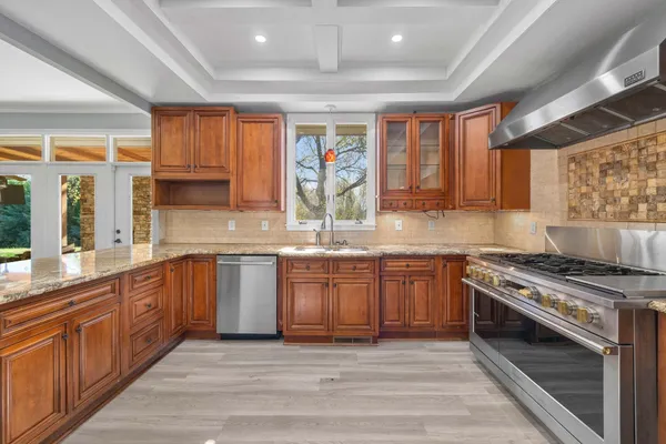 $749,000 | 127 Twin Lakes Drive, Moore, SC 29369