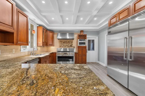 $749,000 | 127 Twin Lakes Drive, Moore, SC 29369