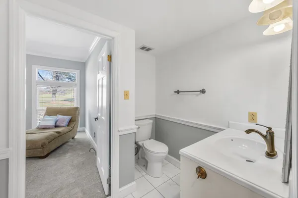 $749,000 | 127 Twin Lakes Drive, Moore, SC 29369