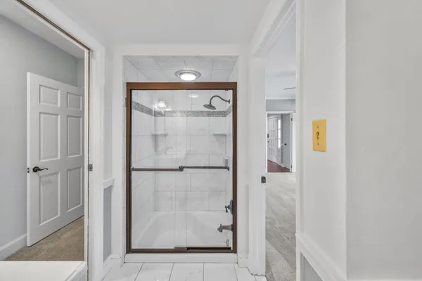 $749,000 | 127 Twin Lakes Drive, Moore, SC 29369