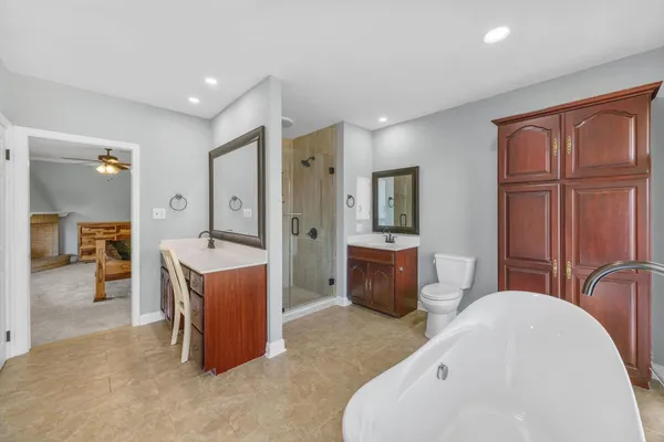 $749,000 | 127 Twin Lakes Drive, Moore, SC 29369