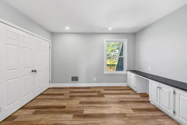 $749,000 | 127 Twin Lakes Drive, Moore, SC 29369