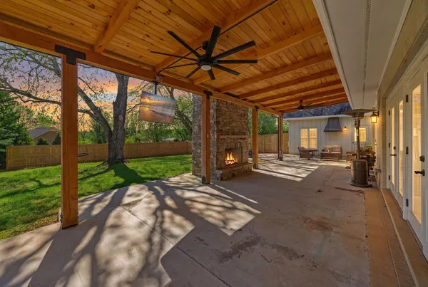 $749,000 | 127 Twin Lakes Drive, Moore, SC 29369