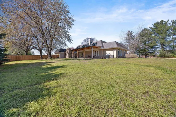 $749,000 | 127 Twin Lakes Drive, Moore, SC 29369