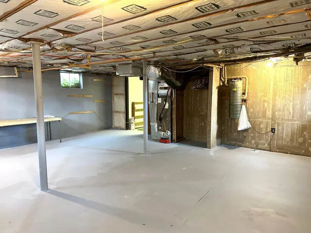 $200,000 | 200 Douglas Lane, Pearisburg, VA 24134