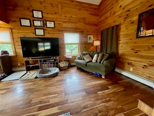 $699,900 | 85 Jason Avenue, Jefferson, NH 03583