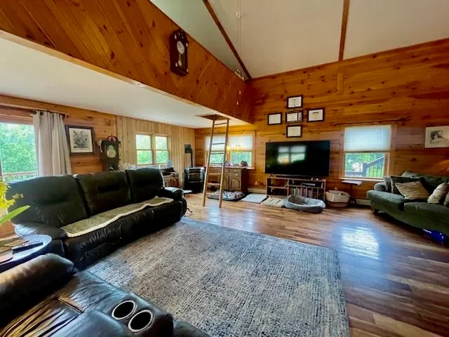 $699,900 | 85 Jason Avenue, Jefferson, NH 03583