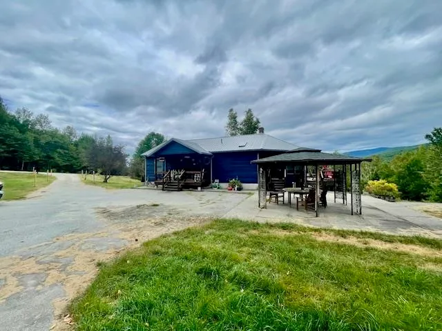 $699,900 | 85 Jason Avenue, Jefferson, NH 03583