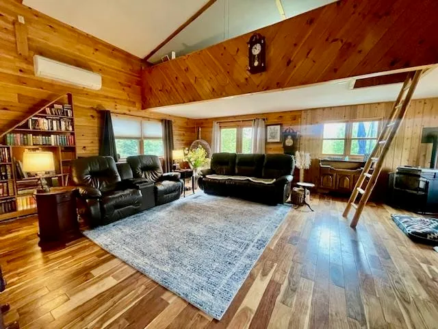 $699,900 | 85 Jason Avenue, Jefferson, NH 03583