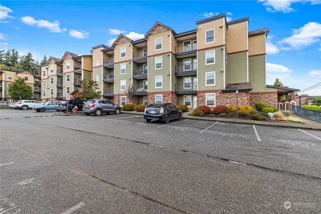 a car parked in front of a building