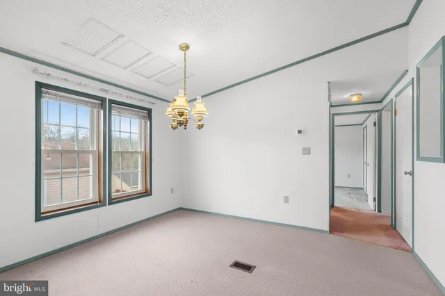 $94,500 | 907 Lakeview Drive, Green Lane, PA 18054