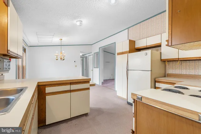 $94,500 | 907 Lakeview Drive, Green Lane, PA 18054