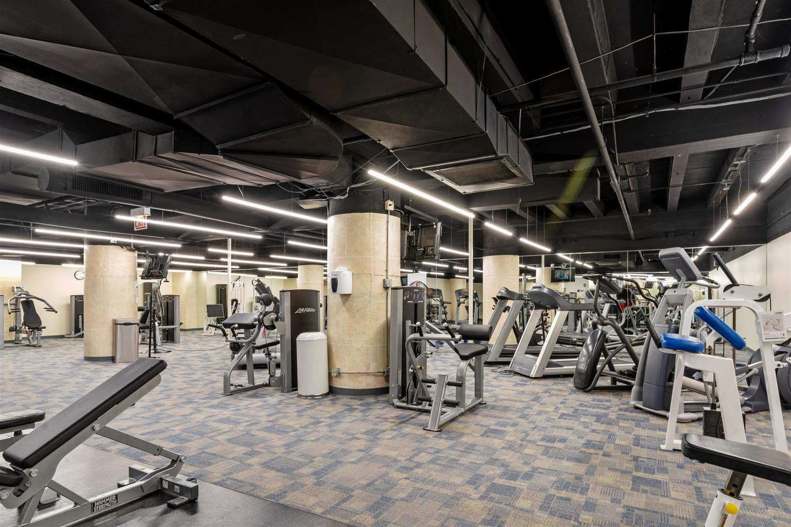 680 North Lake Shore Drive, Unit 1103 Chicago, IL 60611 - Photo 28 of 28 a view of a room with gym equipment