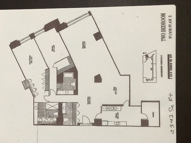 680 North Lake Shore Drive, Unit 1103 Chicago, IL 60611 - Photo 3 of 28 a picture of a bathroom with a sink and mirror
