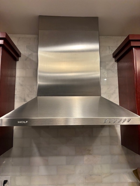 680 North Lake Shore Drive, Unit 1103 Chicago, IL 60611 - Photo 7 of 28 a close view of closet