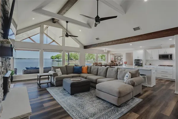 $1,250,000 | 1716 Luau Court, Tool, TX 75143