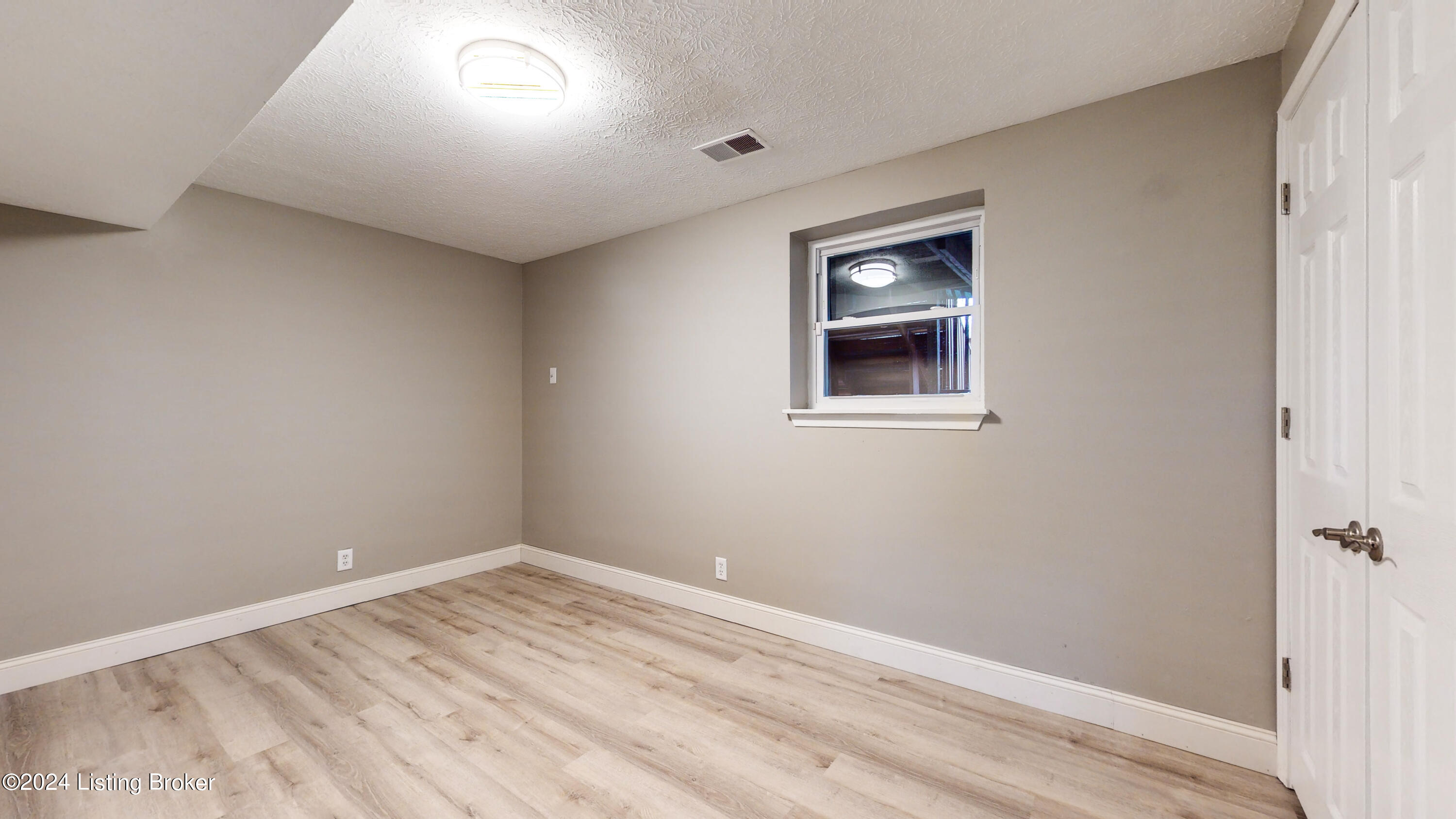 9704 Ranger Road Louisville, KY 40229 - Photo 40 of 63 9704-Ranger-Road_040