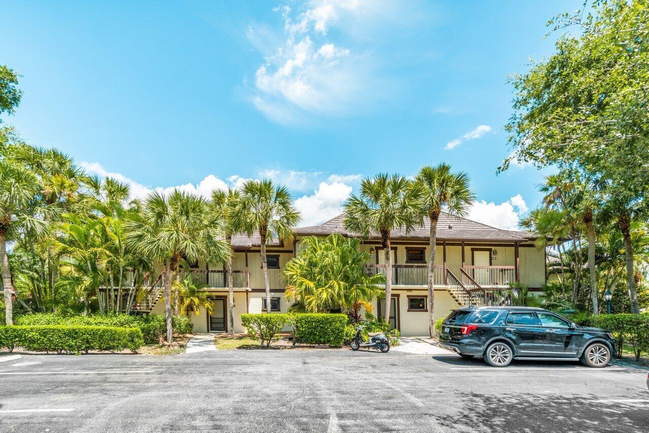 13334 Polo Club Road, Unit 206 Wellington, FL 33414 - Photo 28 of 52 002-13334PoloClubRoad-Wellington-FL-3341