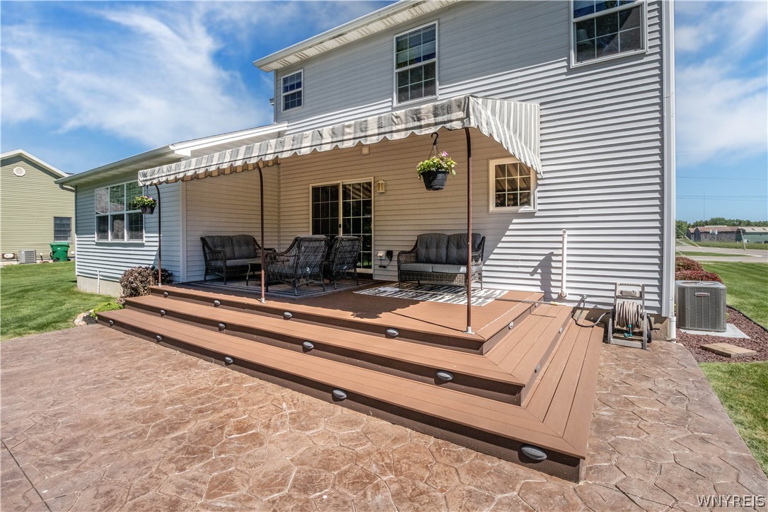 3715 Lakeview Road Hamburg, NY 14075 - Photo 8 of 46