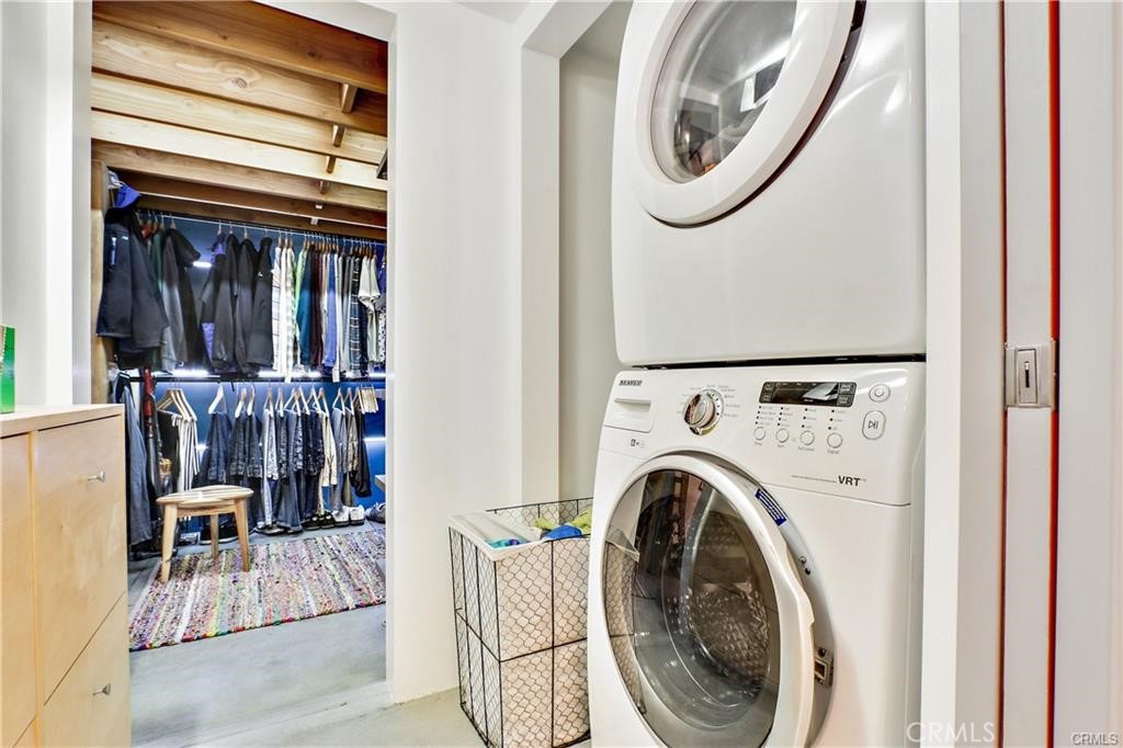 100 West 5th Street, Unit 2G Long Beach, CA 90802 - Photo 10 of 17 a utility room with dryer and washer