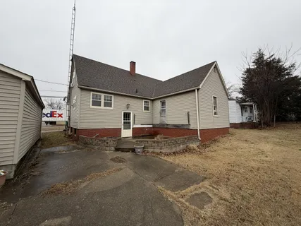 $85,500 | 140 South 4th Street, Albion, IL 62806