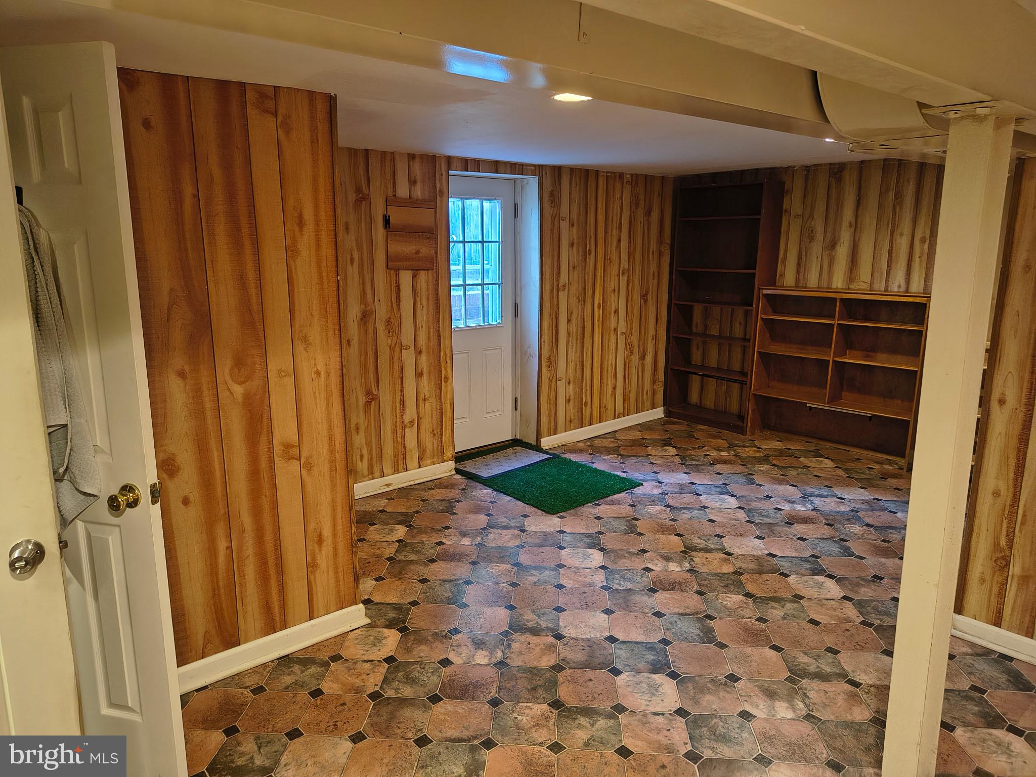 9316 Sudbury Road Silver Spring, MD 20901 - Photo 11 of 19