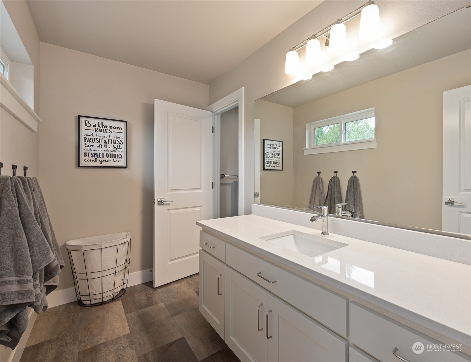 3522 Creswell Road Snohomish, WA 98290 - Photo 29 of 40 a bathroom with a sink a vanity and a mirror