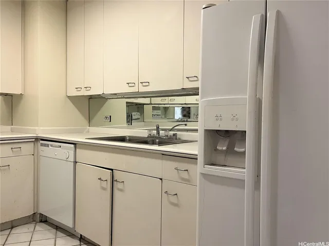 $3,200 | 1860 Ala Moana Boulevard, Unit 902B, Honolulu, HI 96815