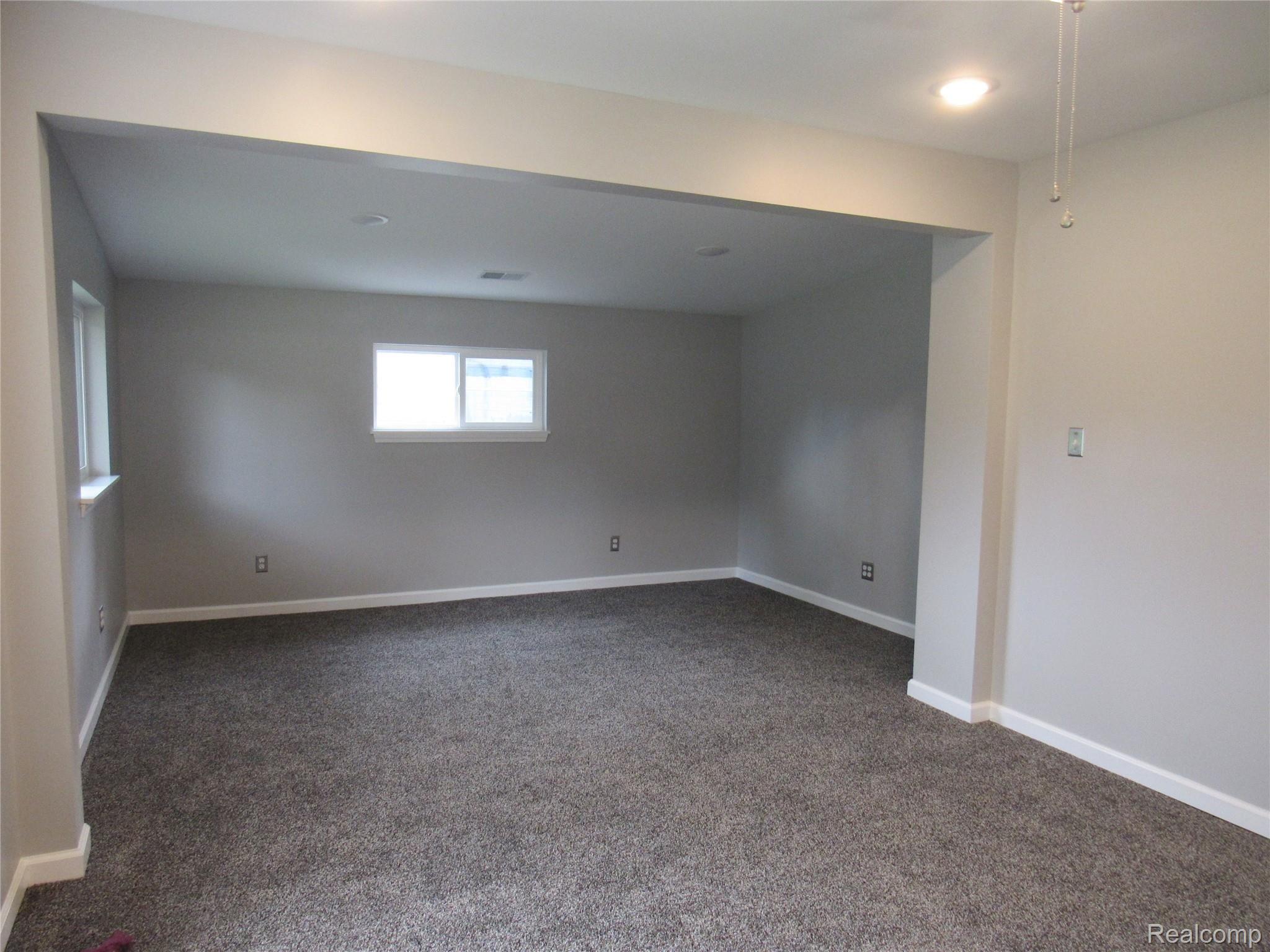 Spacious Living Room with Recessed lights!