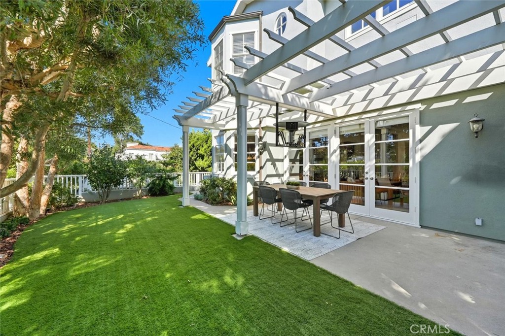 2909 Maple Avenue Manhattan Beach, CA 90266 - Photo 14 of 57