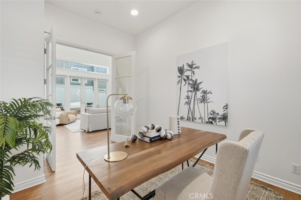 2909 Maple Avenue Manhattan Beach, CA 90266 - Photo 32 of 57 a view of a workspace with furniture