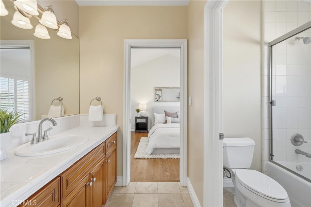 2909 Maple Avenue Manhattan Beach, CA 90266 - Photo 43 of 57 a bathroom with a sink a toilet and shower