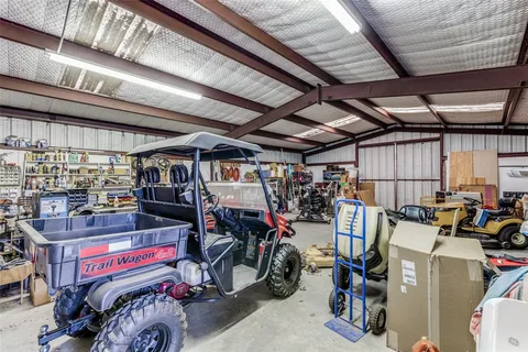 $638,500 | 18025 County Road 4052, Kemp, TX 75143