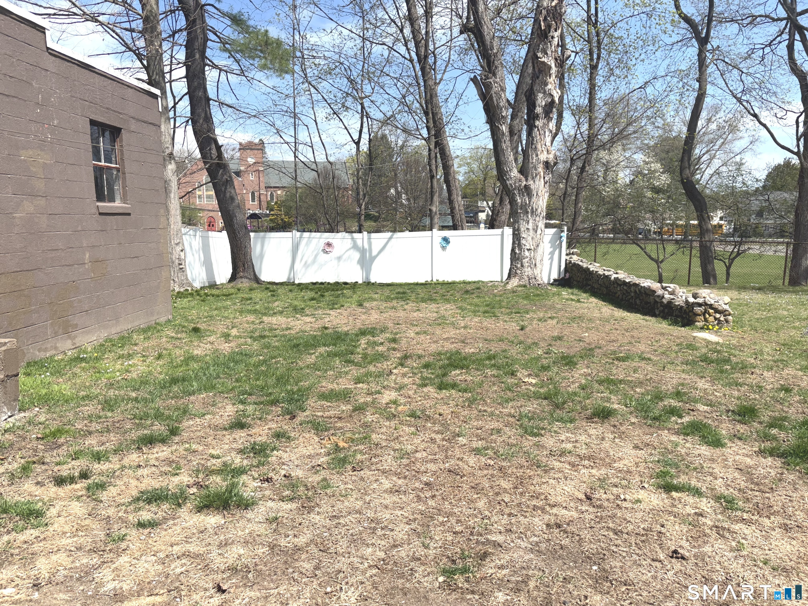 102 Circuit Avenue Waterbury, CT 06708 - Photo 14 of 16