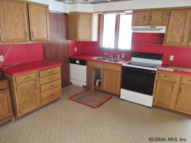 406 Kings Road Schenectady, NY 12304 - Photo 8 of 26 Photo 8