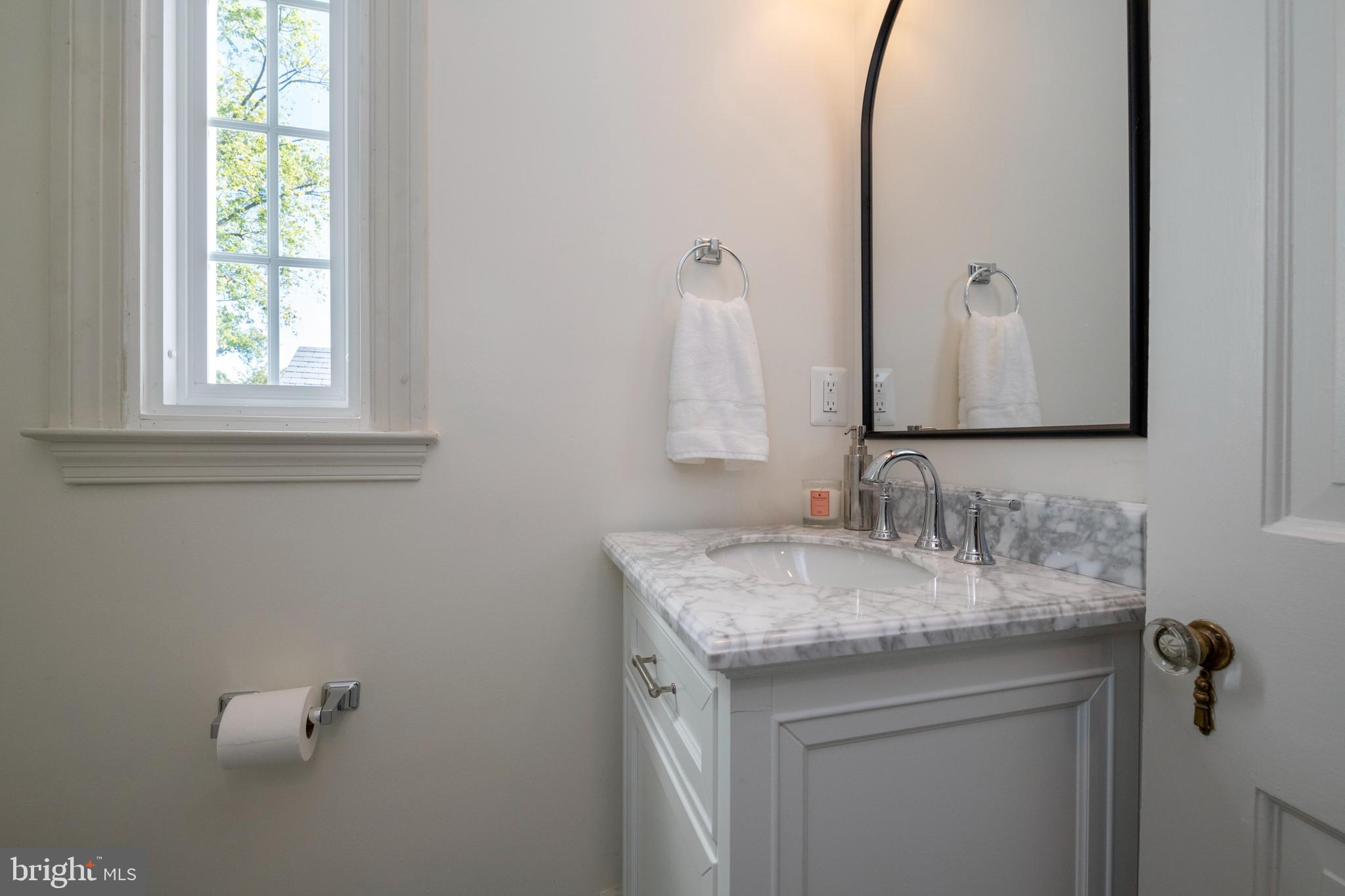 5517 Roland Avenue Baltimore, MD 21210 - Photo 25 of 51