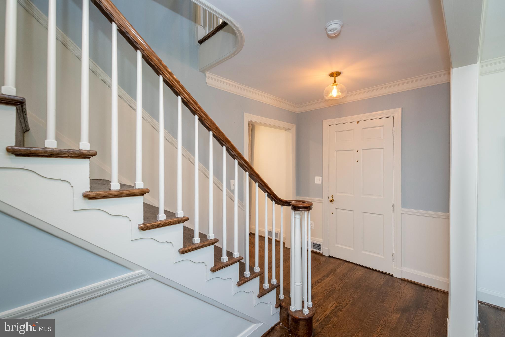 5517 Roland Avenue Baltimore, MD 21210 - Photo 8 of 51