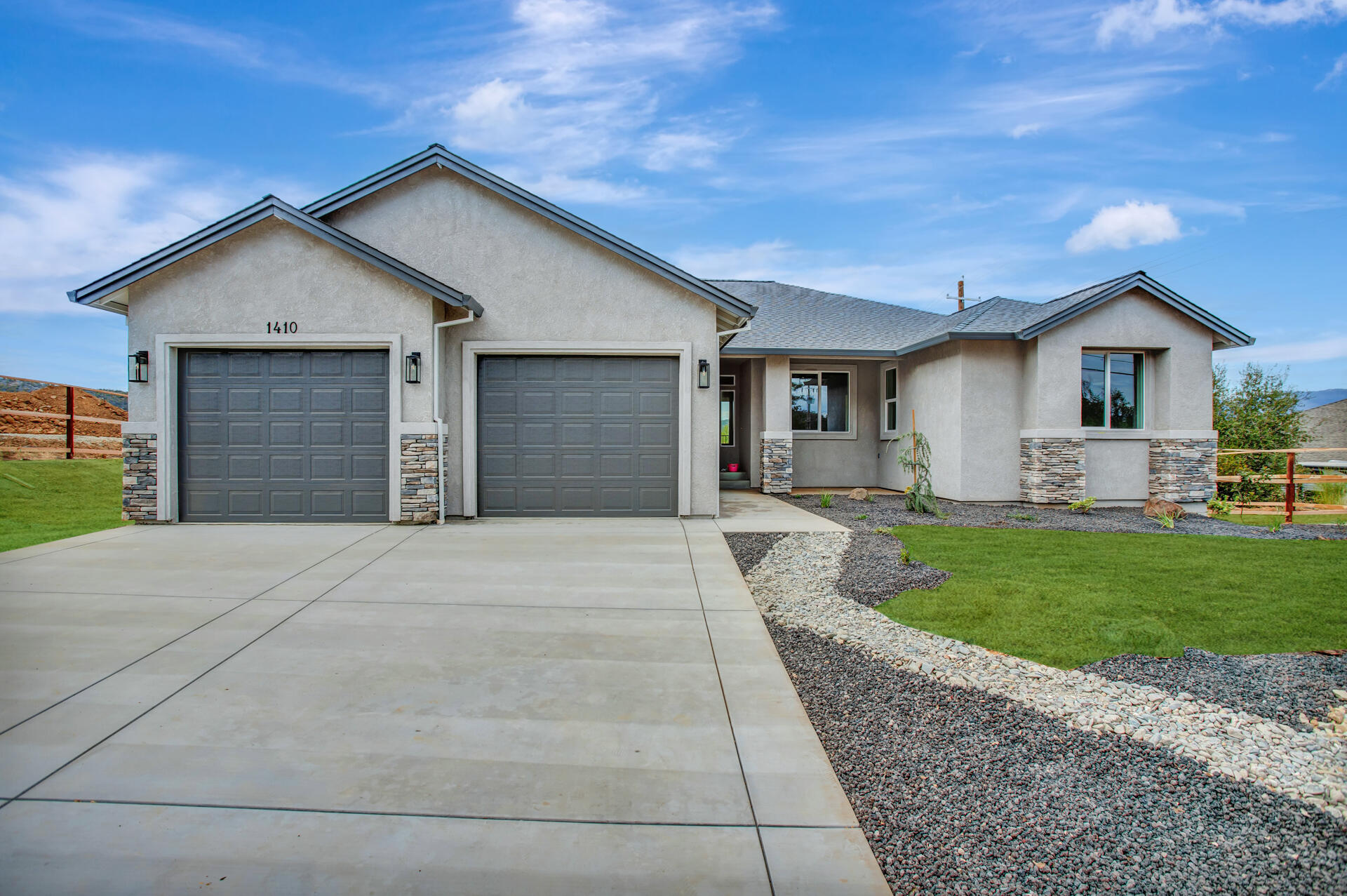 1410 Ridge Drive Redding, CA 96001 - Photo 1 of 25 IMG_6812
