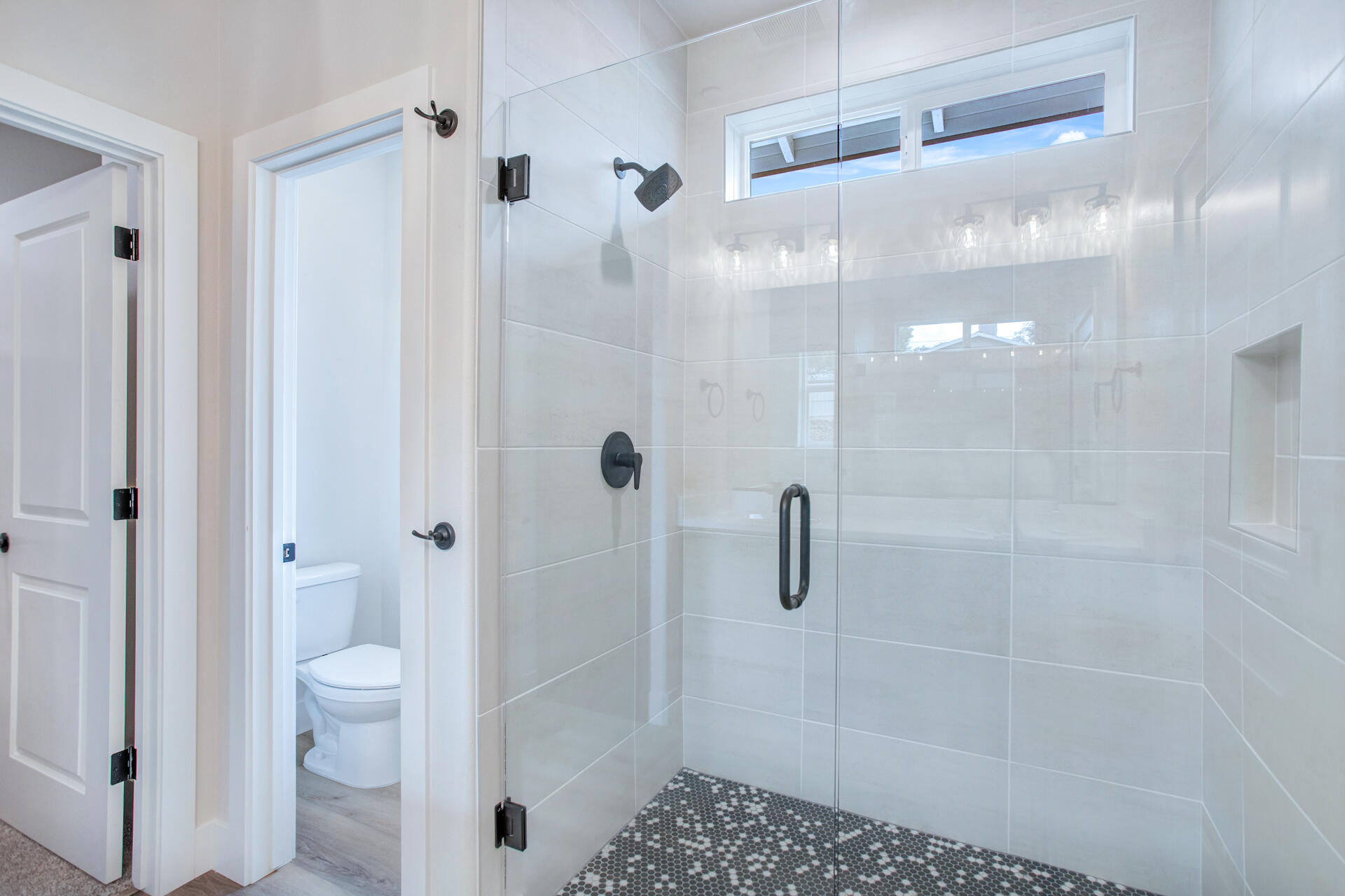 1410 Ridge Drive Redding, CA 96001 - Photo 15 of 25 IMG_7112