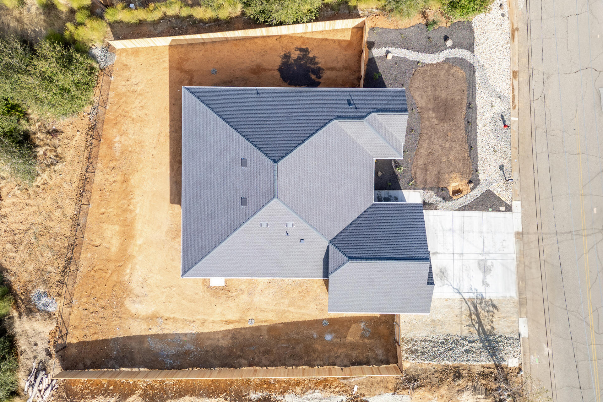 1410 Ridge Drive Redding, CA 96001 - Photo 24 of 25 DJI_0454