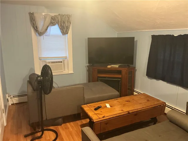 $1,750 | 24 Elmhurst Avenue, Unit 2, Cranston, RI 02920