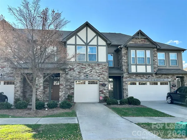 $2,200 | 5733 Lachlan Hill Lane, Charlotte, NC 28278