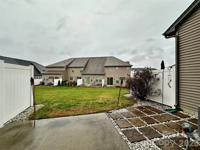 $2,410 | 5733 Lachlan Hill Lane, Charlotte, NC 28278